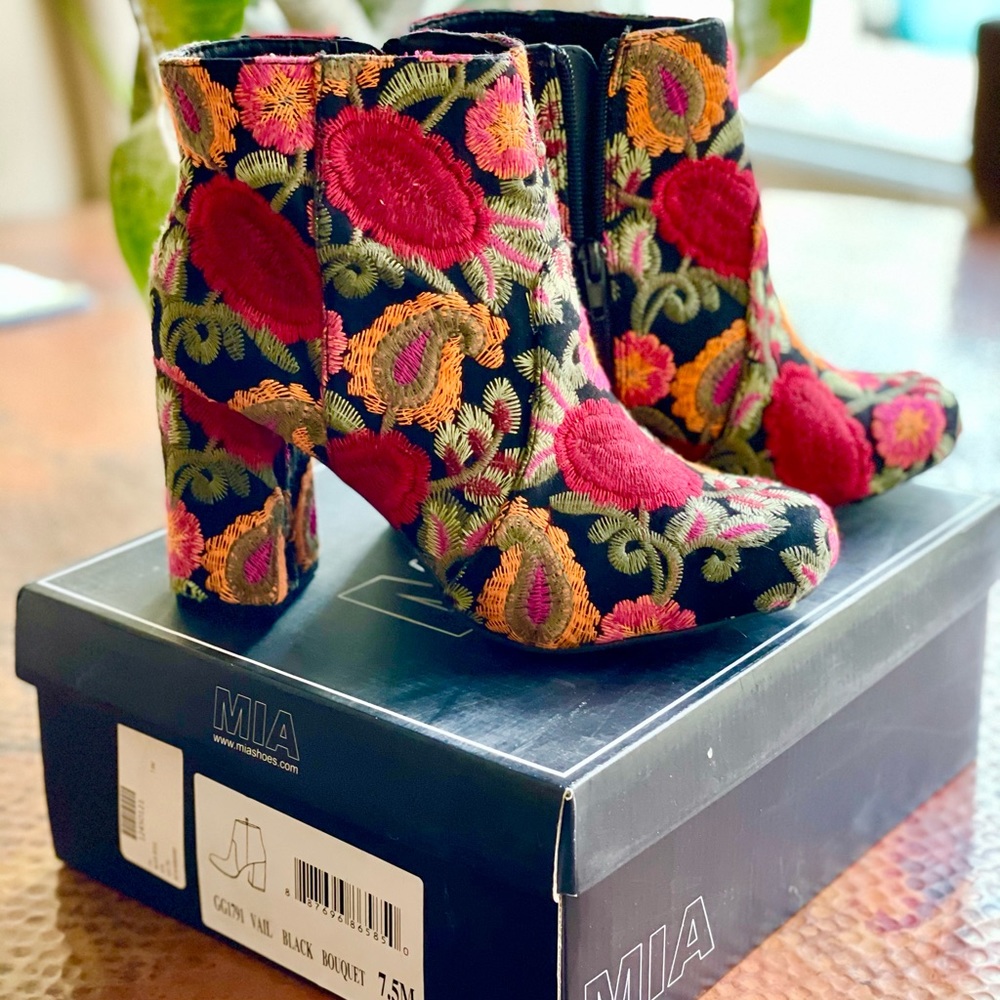 MIA Floral Boots